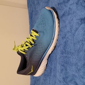 Hoka one one cavu 2